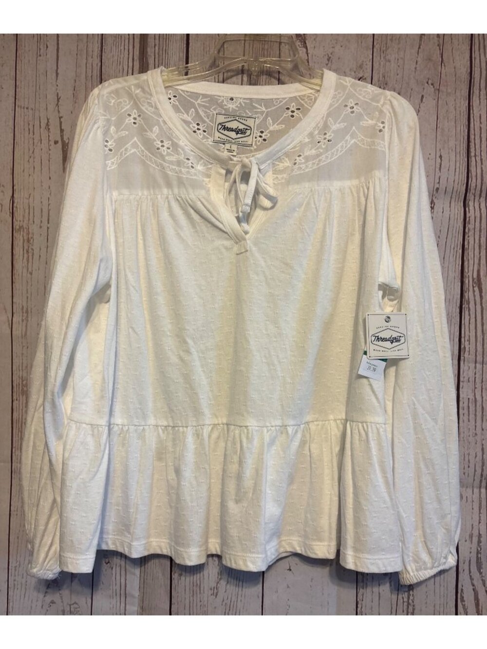 Threadgrit NWT White Lace Accent Ruffle Bottom Western Ranch Top Size Large